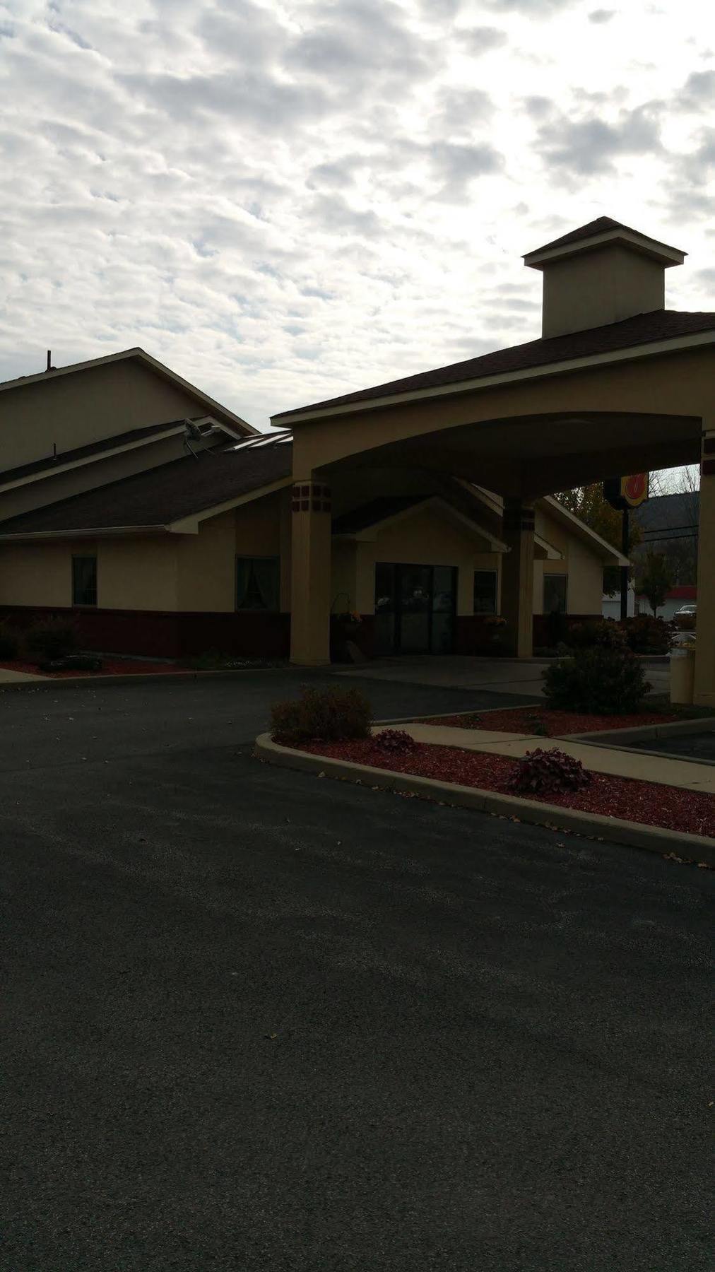 Super 8 By Wyndham Cobleskill Ny Exterior photo